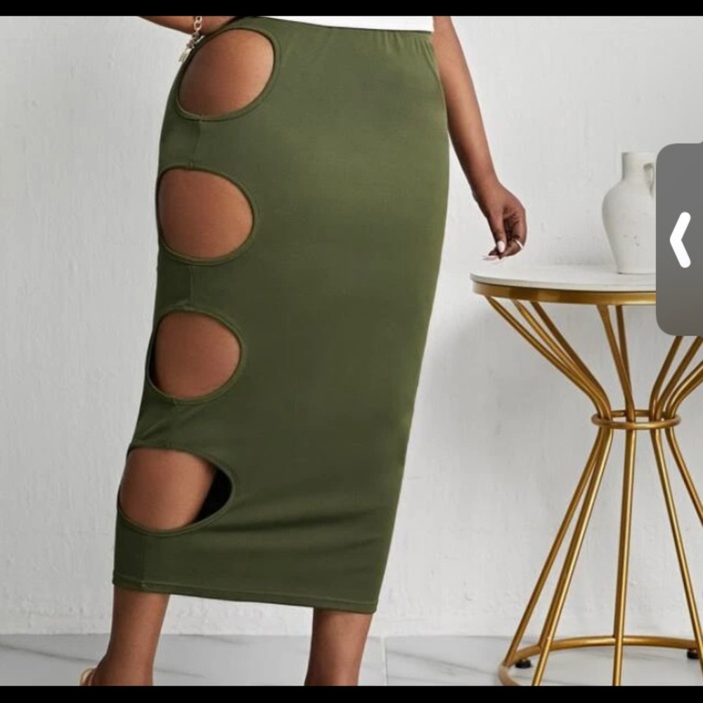 Cut Out Side Skirt